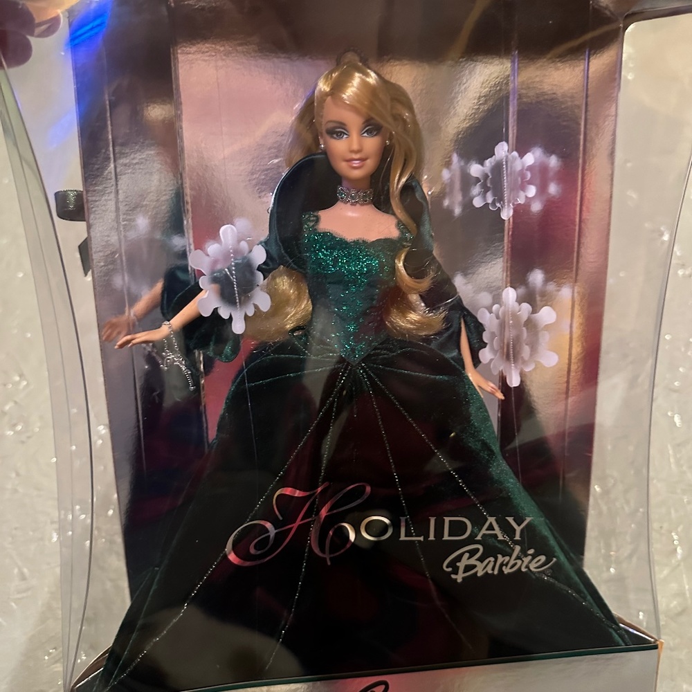 Barbie collectible Holiday 2004